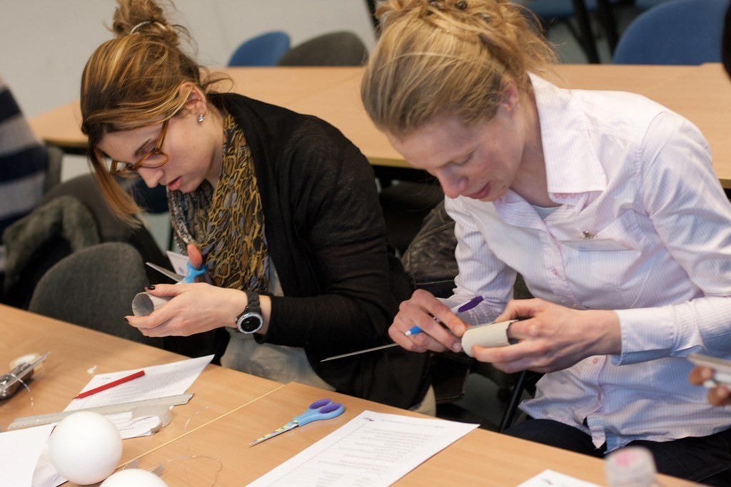 "EU-UNAWE Leiden Teacher Training" by unawe is licensed under CC BY 2.0.